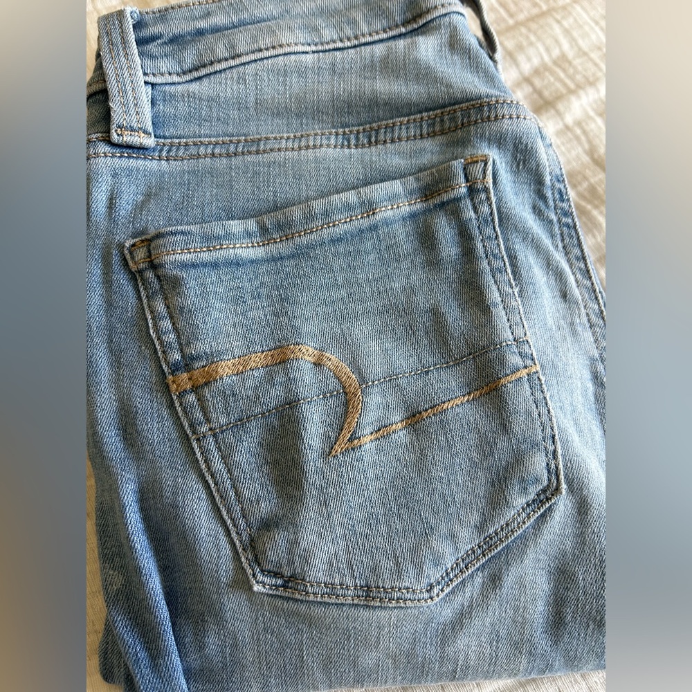 American Eagle Outfitters Light Blue Skinny Jeans